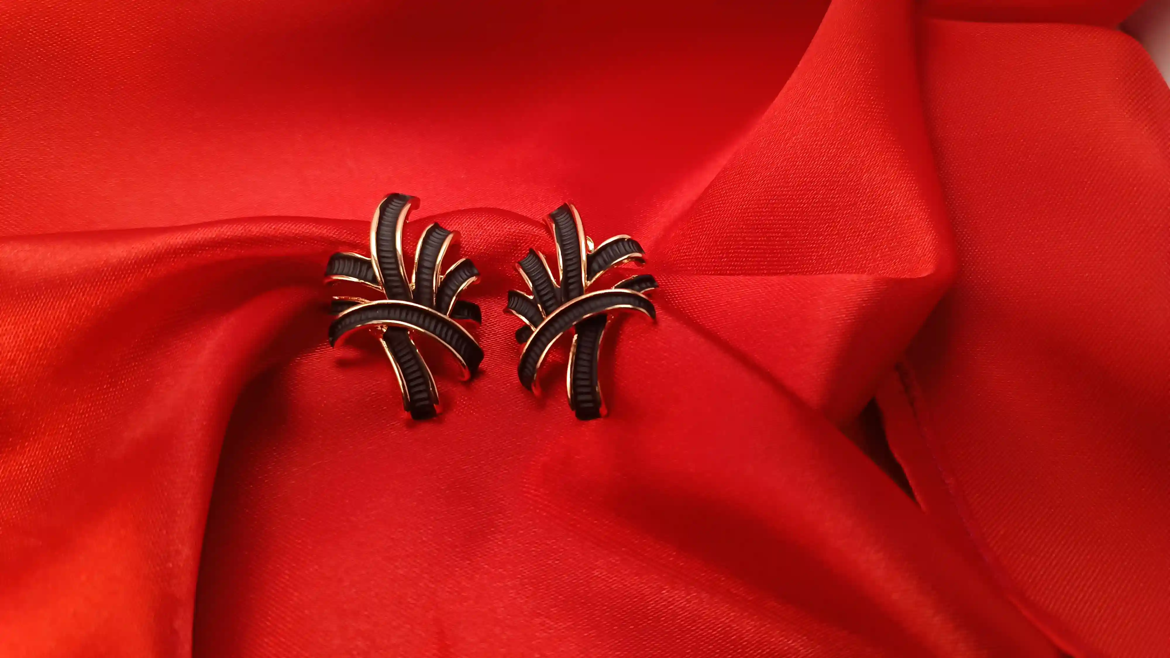 Ribbed Abstract Botanical Earrings – Hand-Finished Sculptural Statement Studs
